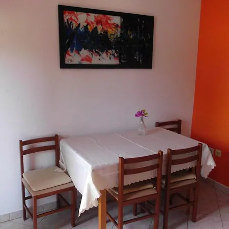 Apartament Ema Pula